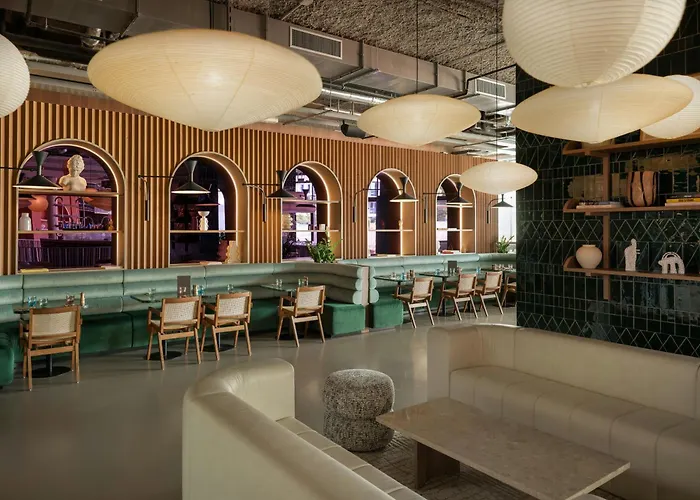 The Social Hub Otel 4*
