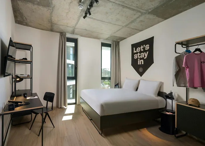 The Social Hub Otel 4*