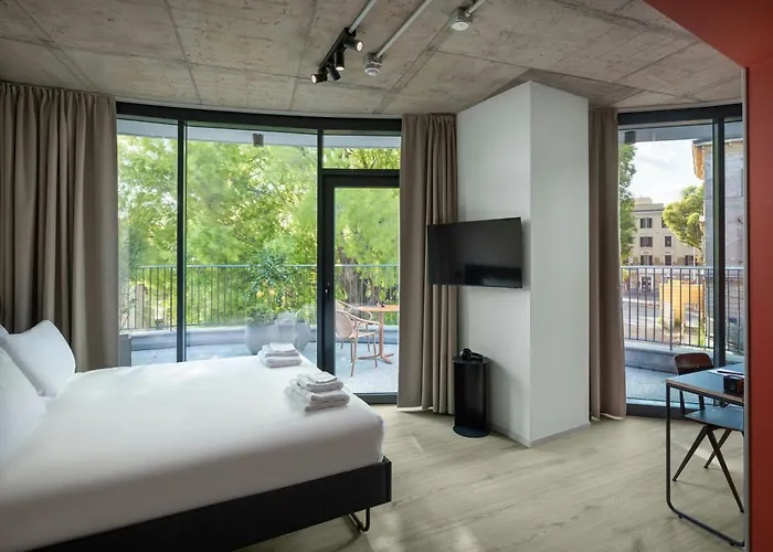 Otel The Social Hub 4*